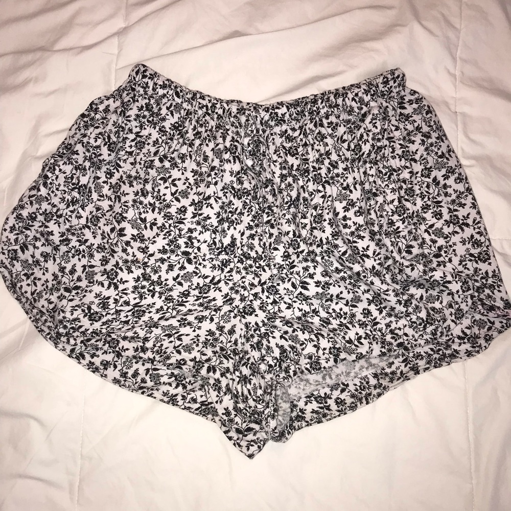 Brandy Melville floral shorts